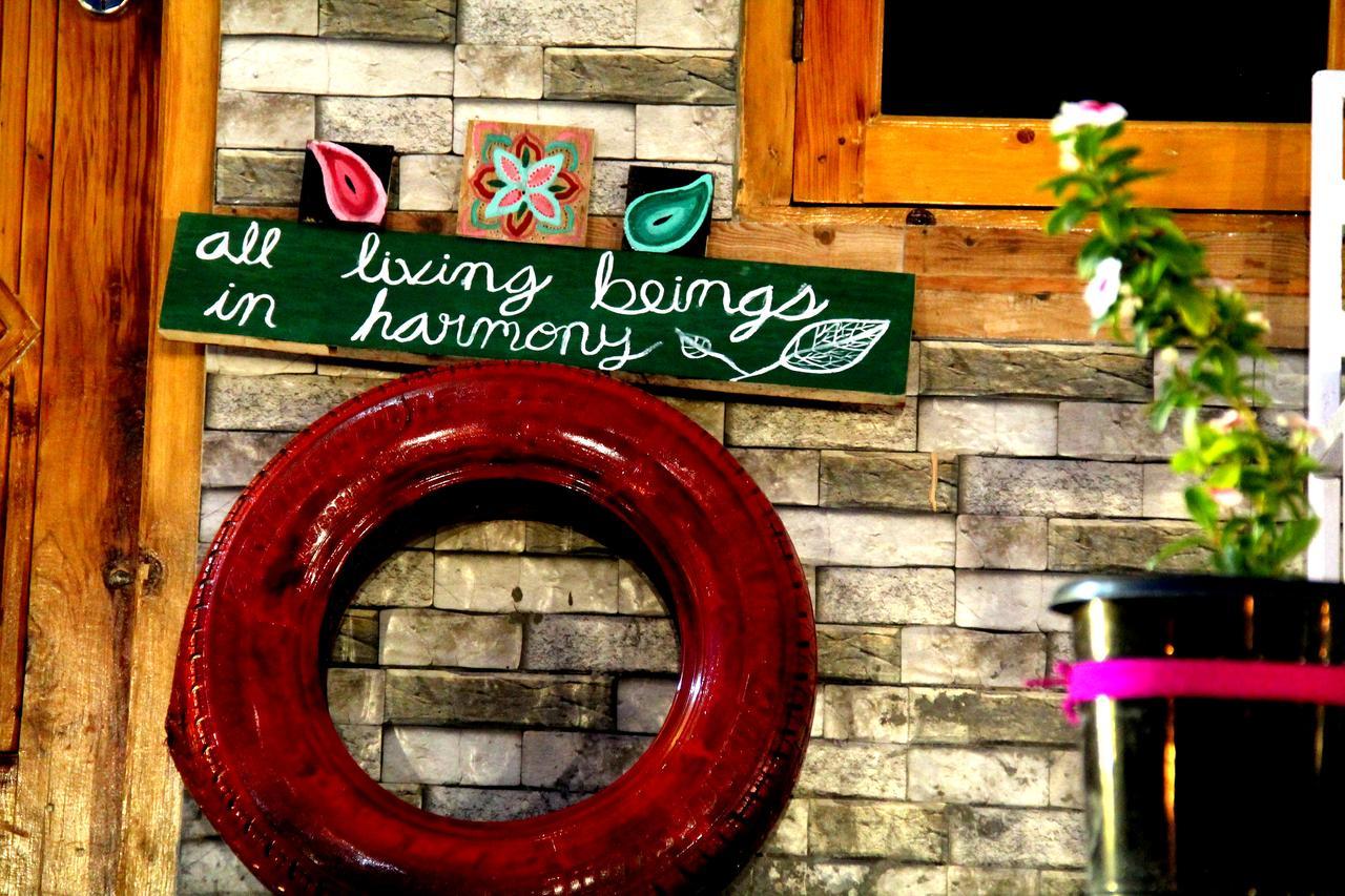 Bros Hostel Manali ภายนอก รูปภาพ