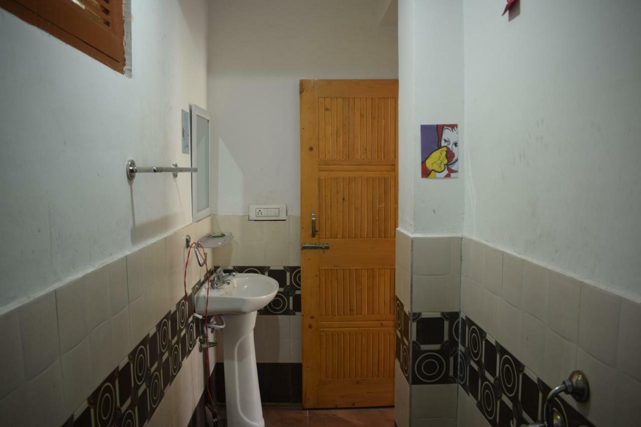 Bros Hostel Manali ภายนอก รูปภาพ