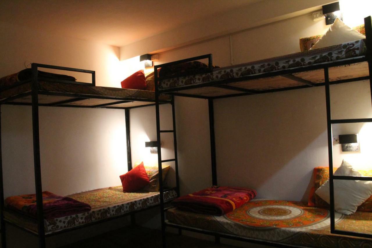 Bros Hostel Manali ภายนอก รูปภาพ